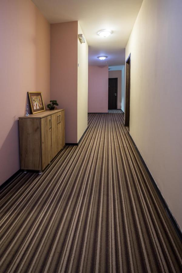 Hanovete Hotel Плиска Екстер'єр фото