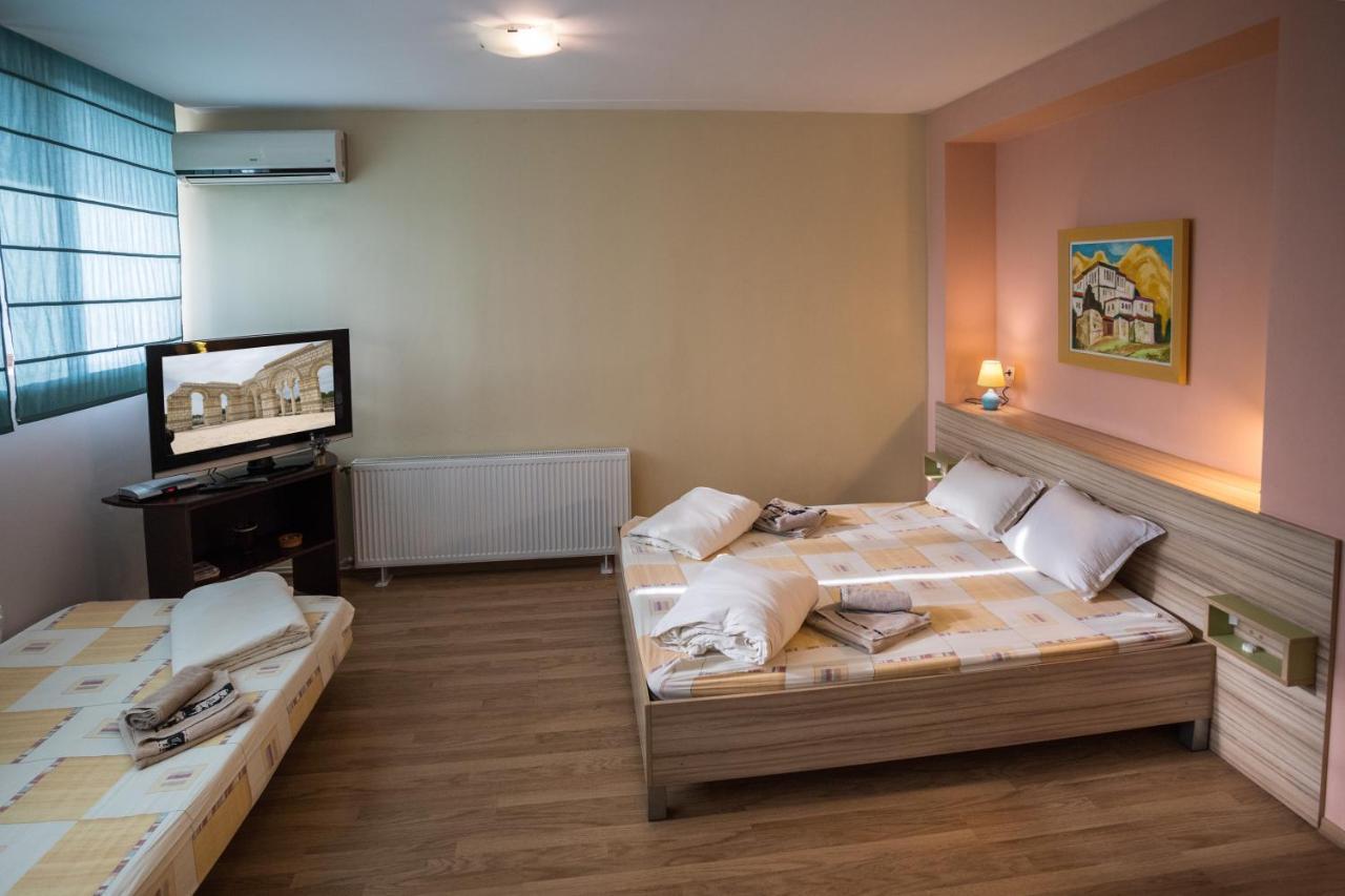 Hanovete Hotel Плиска Екстер'єр фото